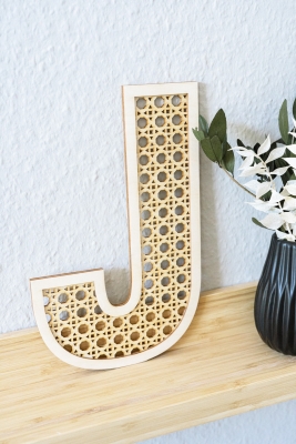 Buchstabe rattan